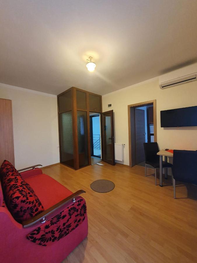 Elis Residence คลูจ-นาโปกา ภายนอก รูปภาพ