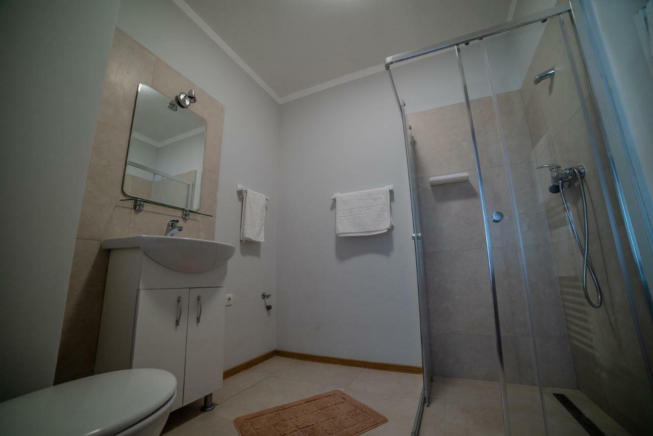 Elis Residence คลูจ-นาโปกา ภายนอก รูปภาพ