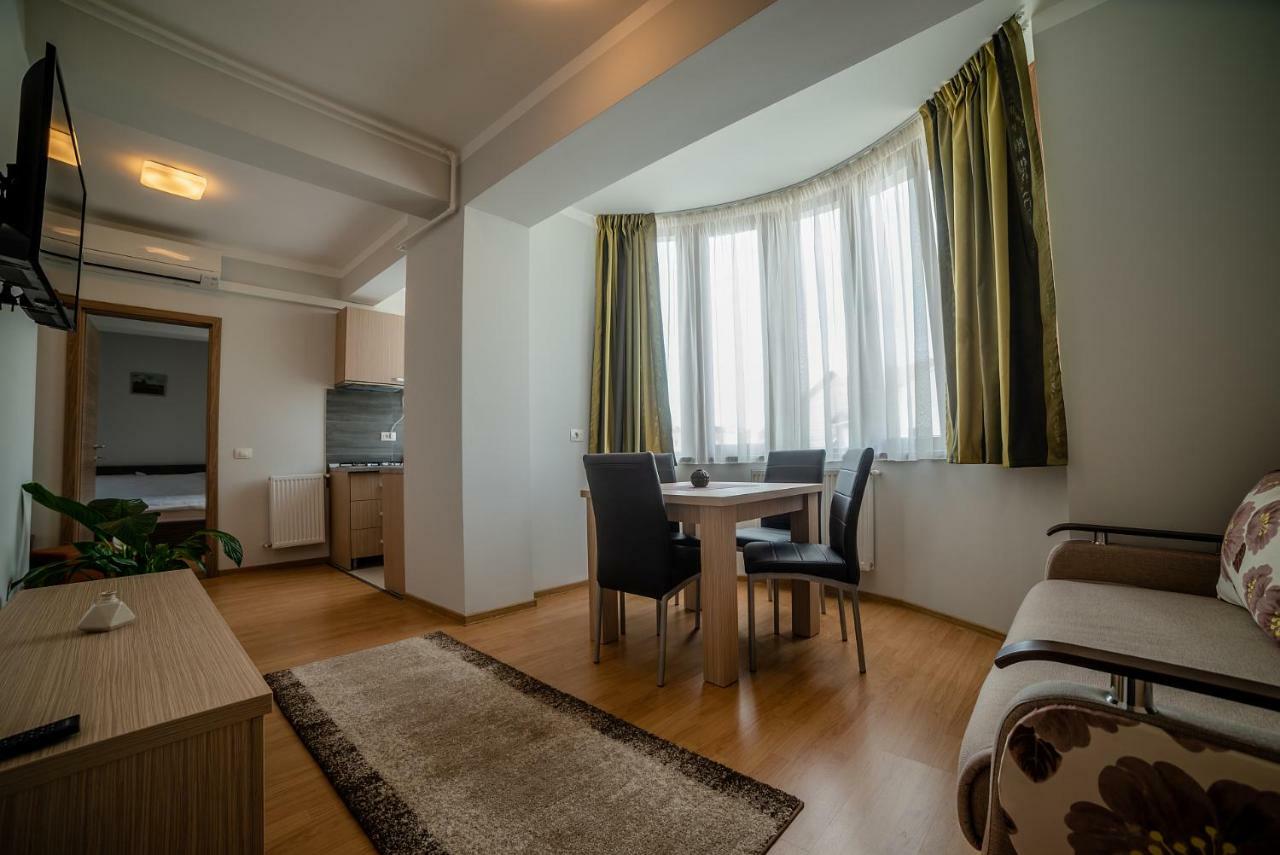 Elis Residence คลูจ-นาโปกา ภายนอก รูปภาพ